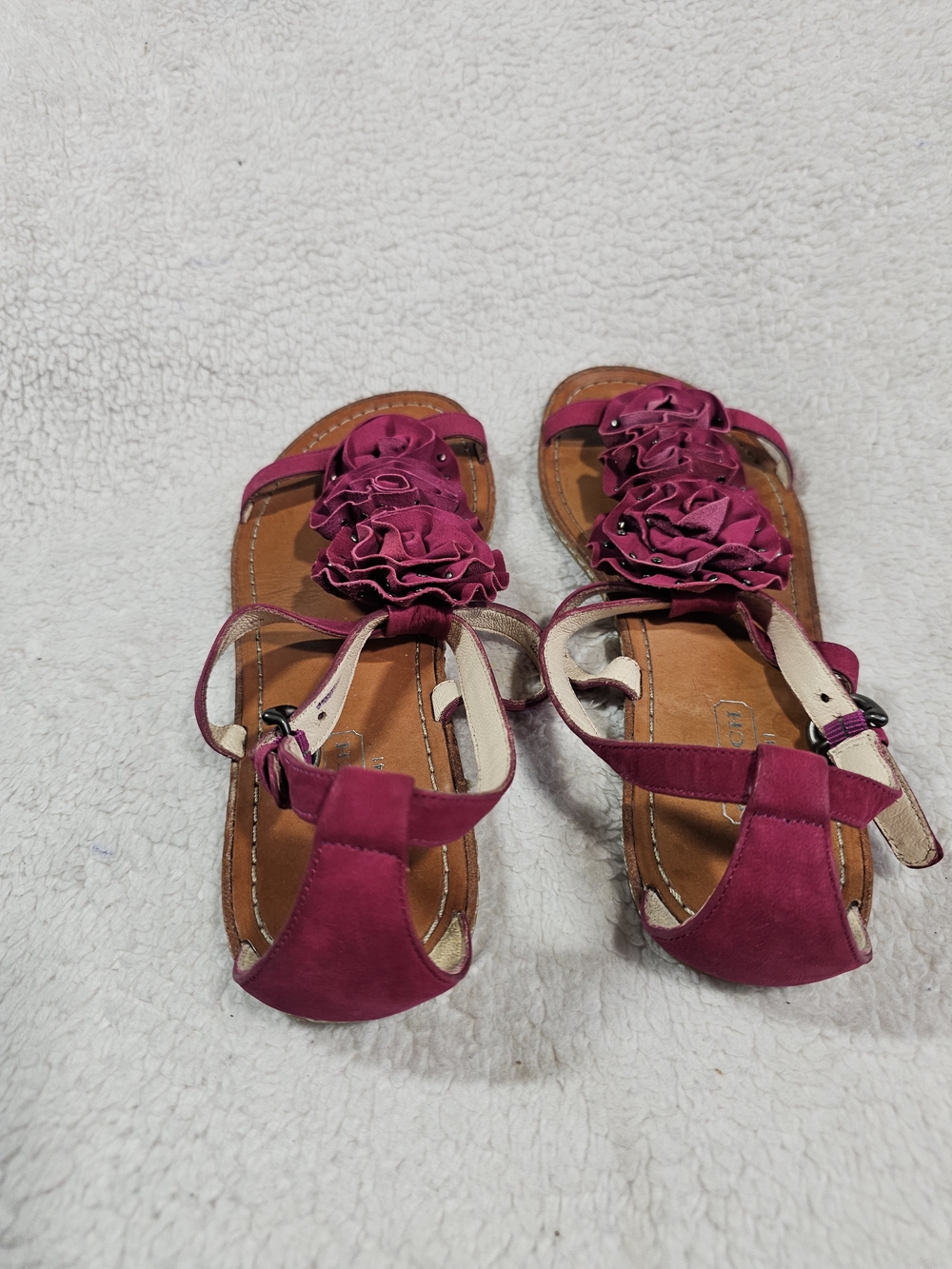 Coach Sandals Sz 6.5 B Women Rose Pink Red Flower Straps A8341 YGI G2S-21 - Picture 3 of 8
